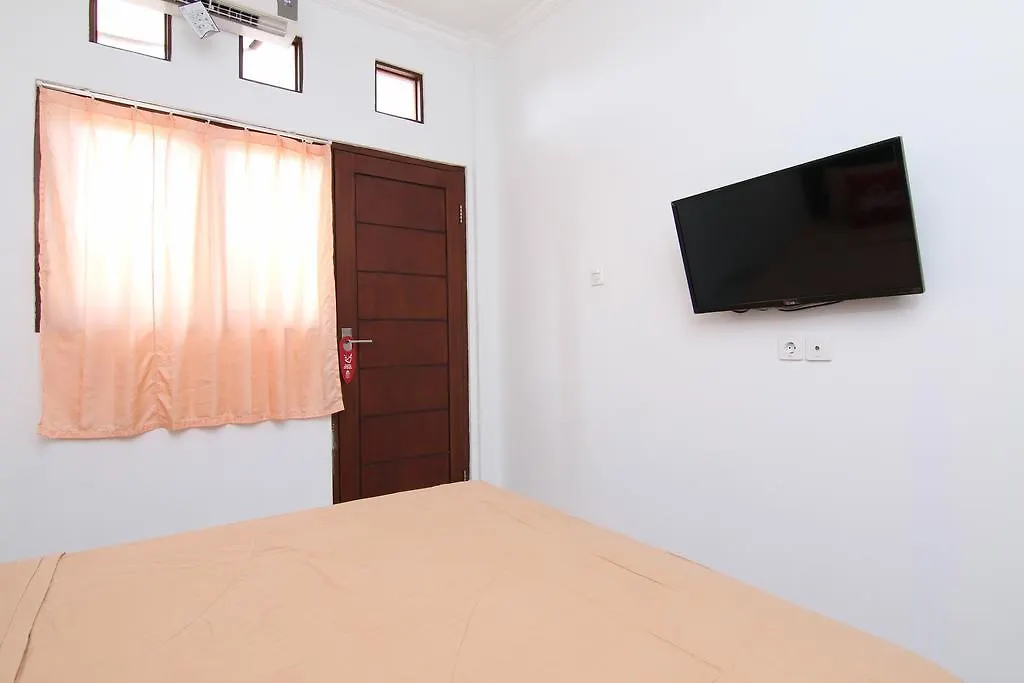 Zen Rooms Raya Gelogor Carik Denpasar Hotel Denpasar (Bali)
