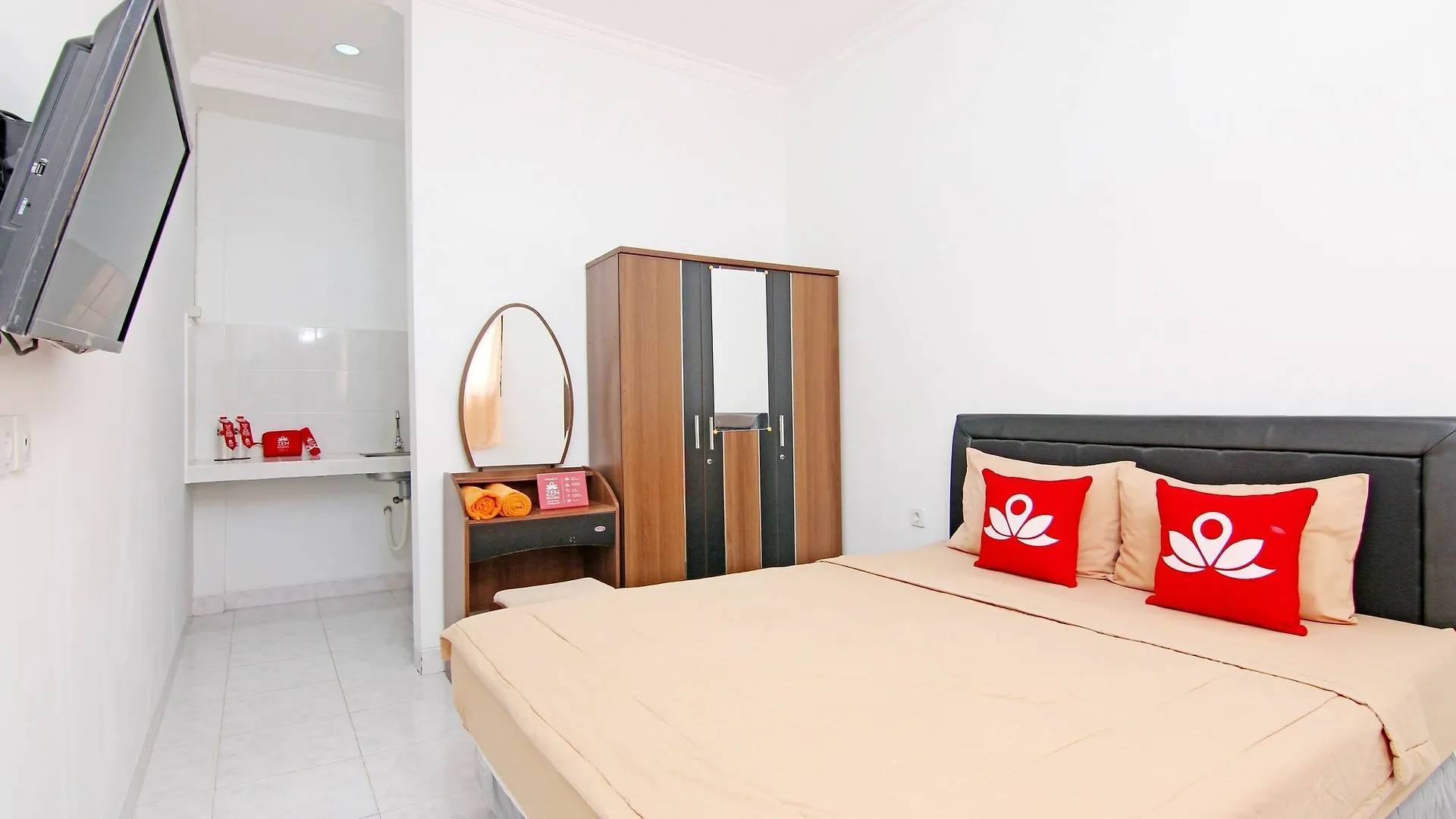 Zen Rooms Raya Gelogor Carik Denpasar Hotel